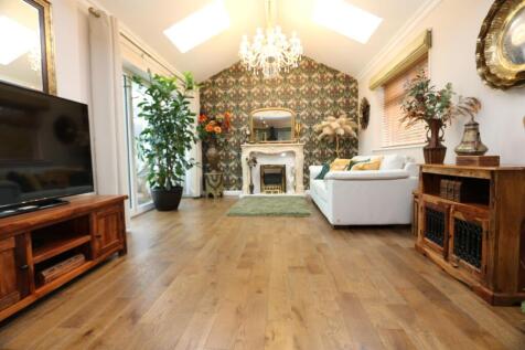 Sitting / Dining Room