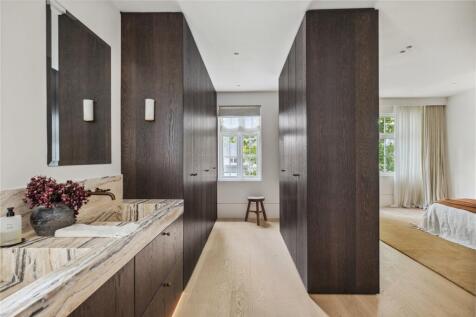 En Suite Bathroom