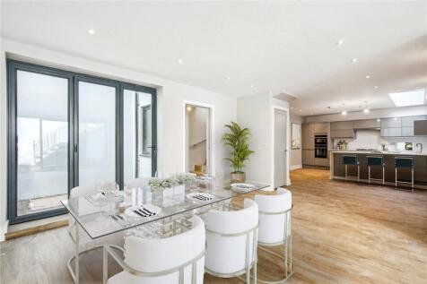 Reception/Kitchen