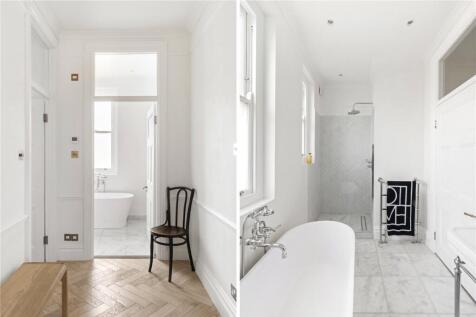 Entrance Hall/Bath
