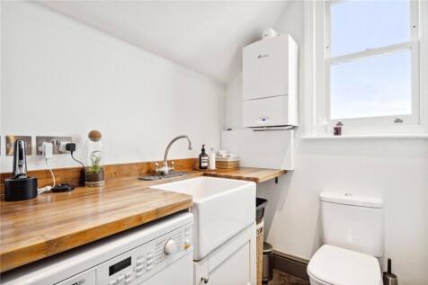 Bathroom/Utility