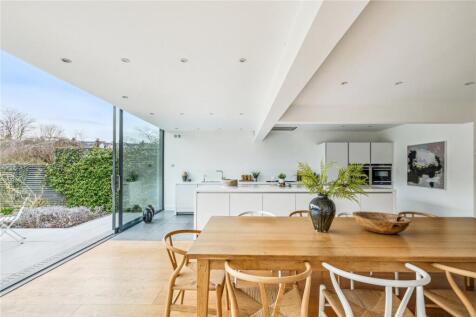 Dining/Kitchen