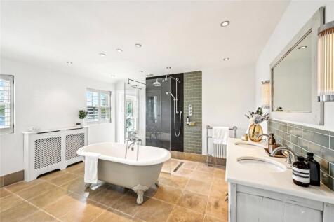 En Suite Bathroom
