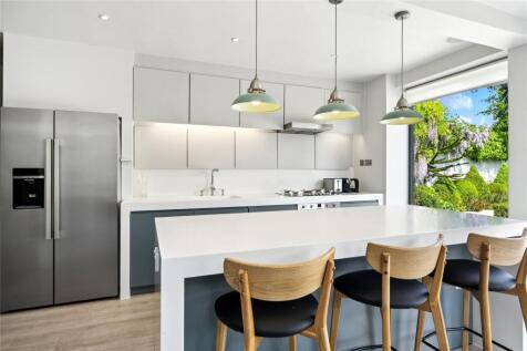 Dining/Kitchen