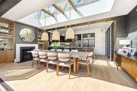 Dining/Kitchen