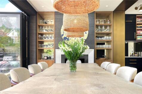 Dining/Kitchen