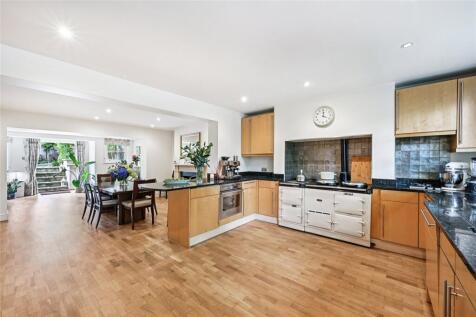 Kitchen/Dining