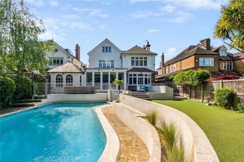 Woodbourne Avenue