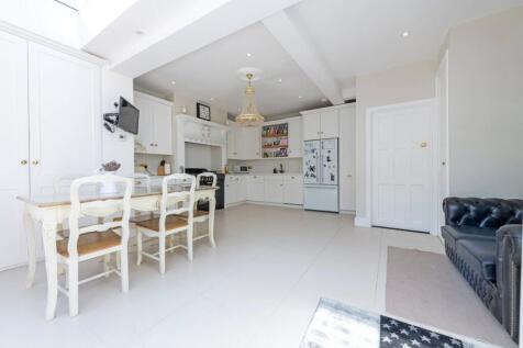 Kitchen/Family Room