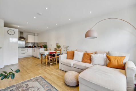 Reception/Kitchen