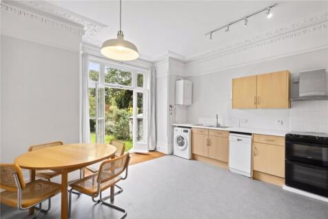 Kitchen/Reception
