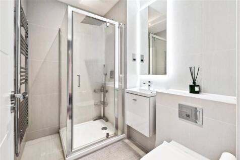 En Suite Shower