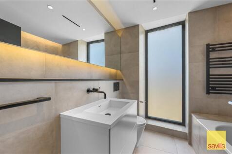 En Suite Bathroom
