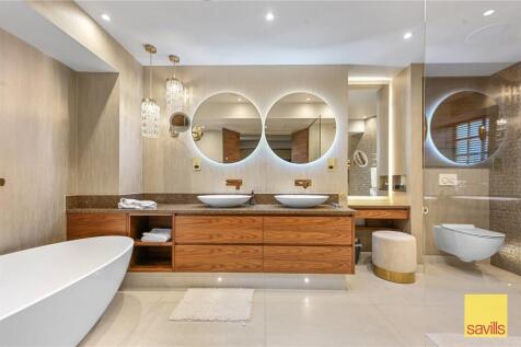 En Suite Bathroom