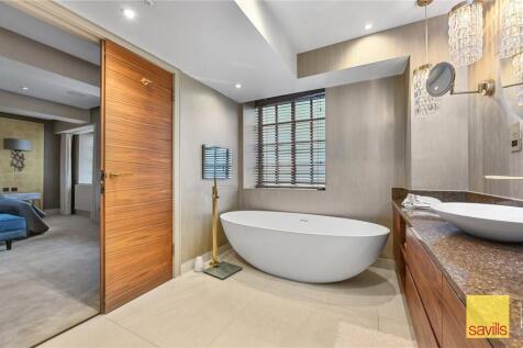 En Suite Bathroom