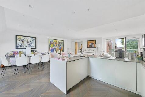 Kitchen/Dinning Area