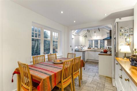 Dining Area/Kitchen