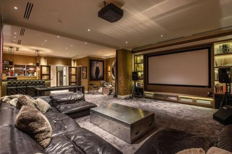 Entertainment Room