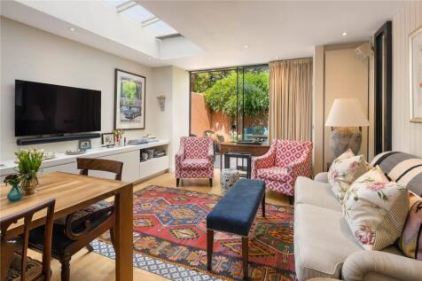 Tv / Family Room
