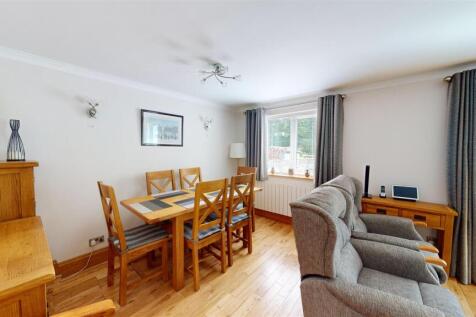Dining Lounge