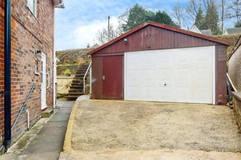 Drive &amp; Garage