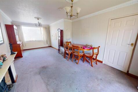 Dining Lounge