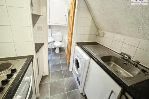 548c8f10-Fl2105LeedsRoad7.jpg