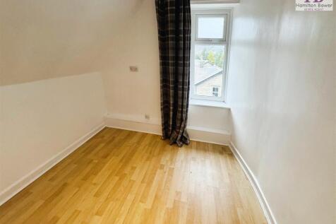 fe181b97-Fl2105LeedsRoad5.jpg
