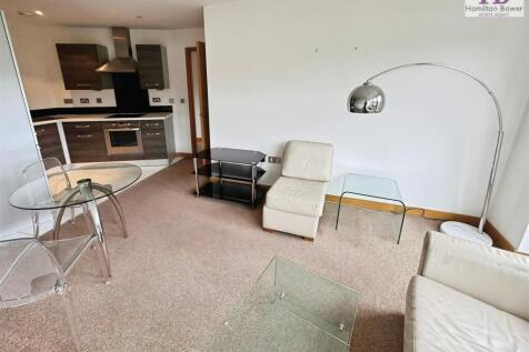 LOUNGE/DINING KITCHEN