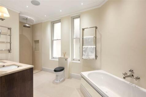 En Suite Bathroom