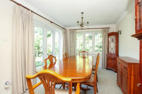 Dining room.jpg
