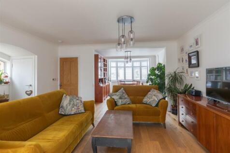 Living Room.jpg