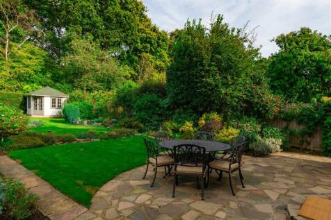 GARDEN 2.jpg