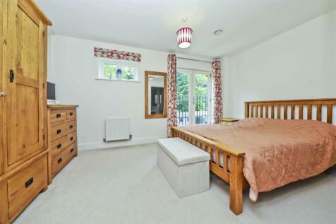 Master Bedroom.jpg