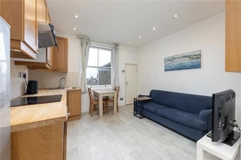 Kitchen/Reception