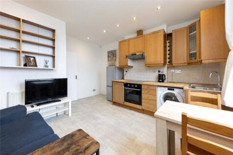 Reception/Kitchen