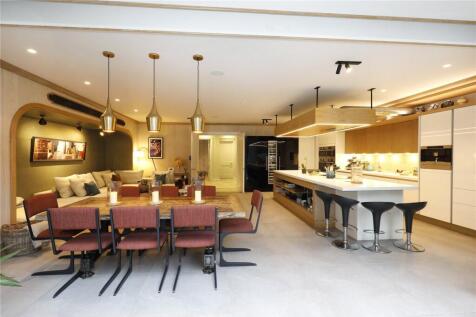 Kitchen/Dining
