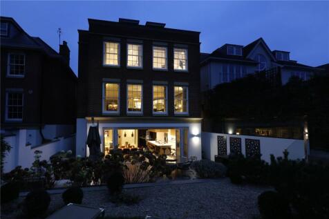 Dusk Rear Ext.
