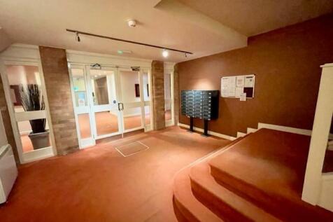 Entrance Hall.jpg