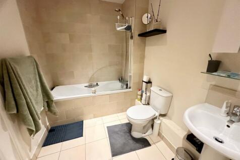Bathroom.jpg