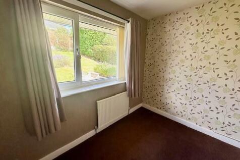 Bedroom 2.jpg