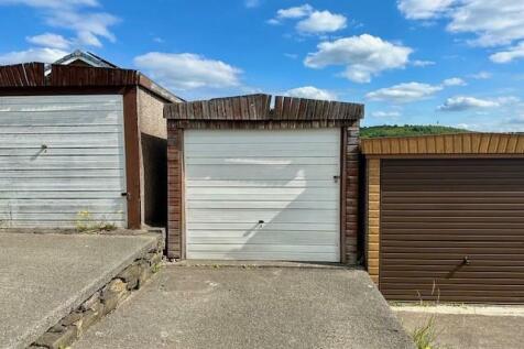Garage 1.jpg