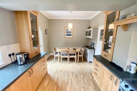 Kitchen 6.jpg