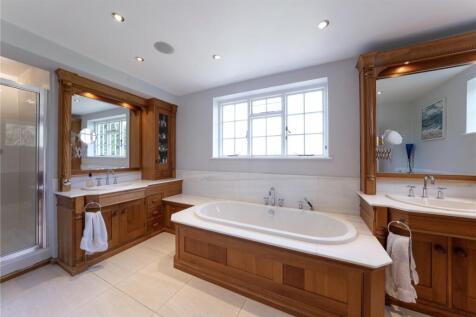 En Suite Bathroom