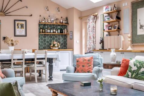 Entertaining Room