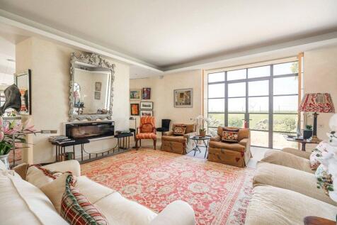 Drawing Room