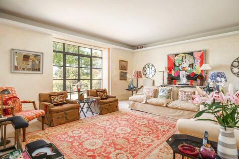 Drawing Room