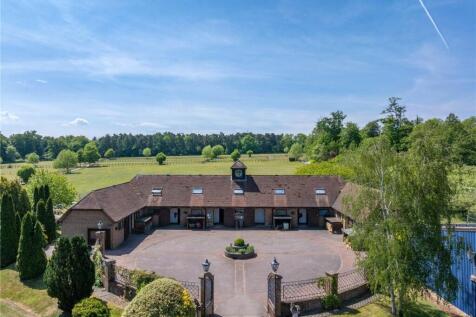 Lot 1 - Stables