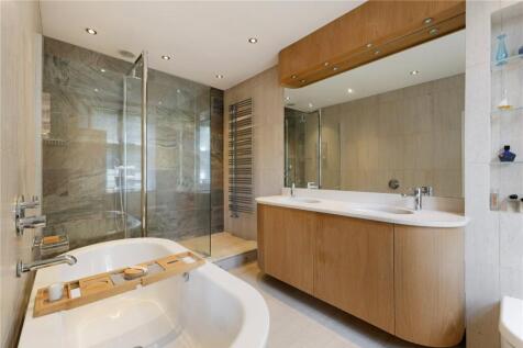 En Suite Bathroom