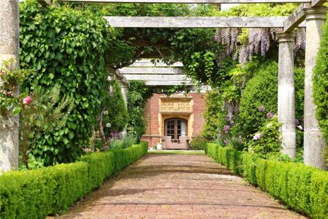 Pednor House